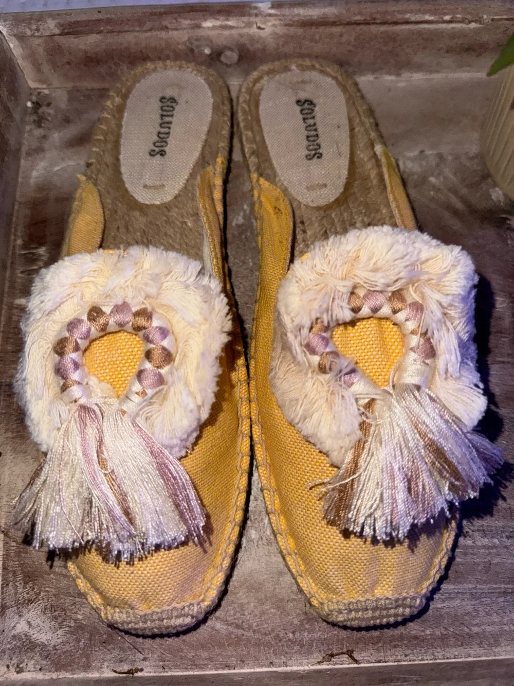 New women's soludos mule espadrille shoes. Size U.S. 7